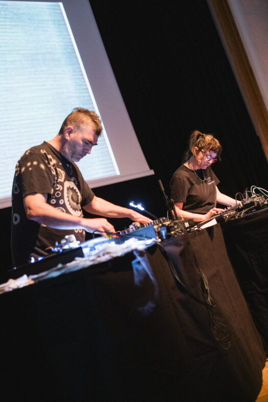 Konzert/Performance TRIPPING ON ELECTRONS © Diagonale / Clara Wildberger