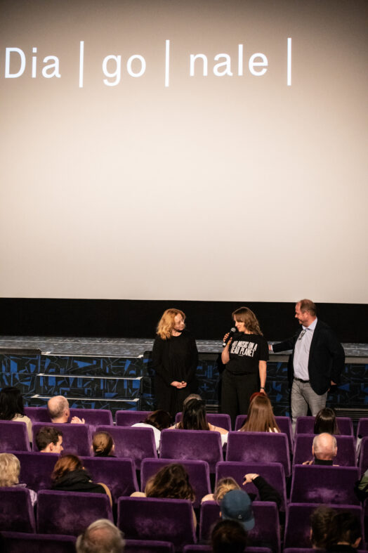 D26_mitundohneSimone_72dpi@diagonale_miriamraneburger_32